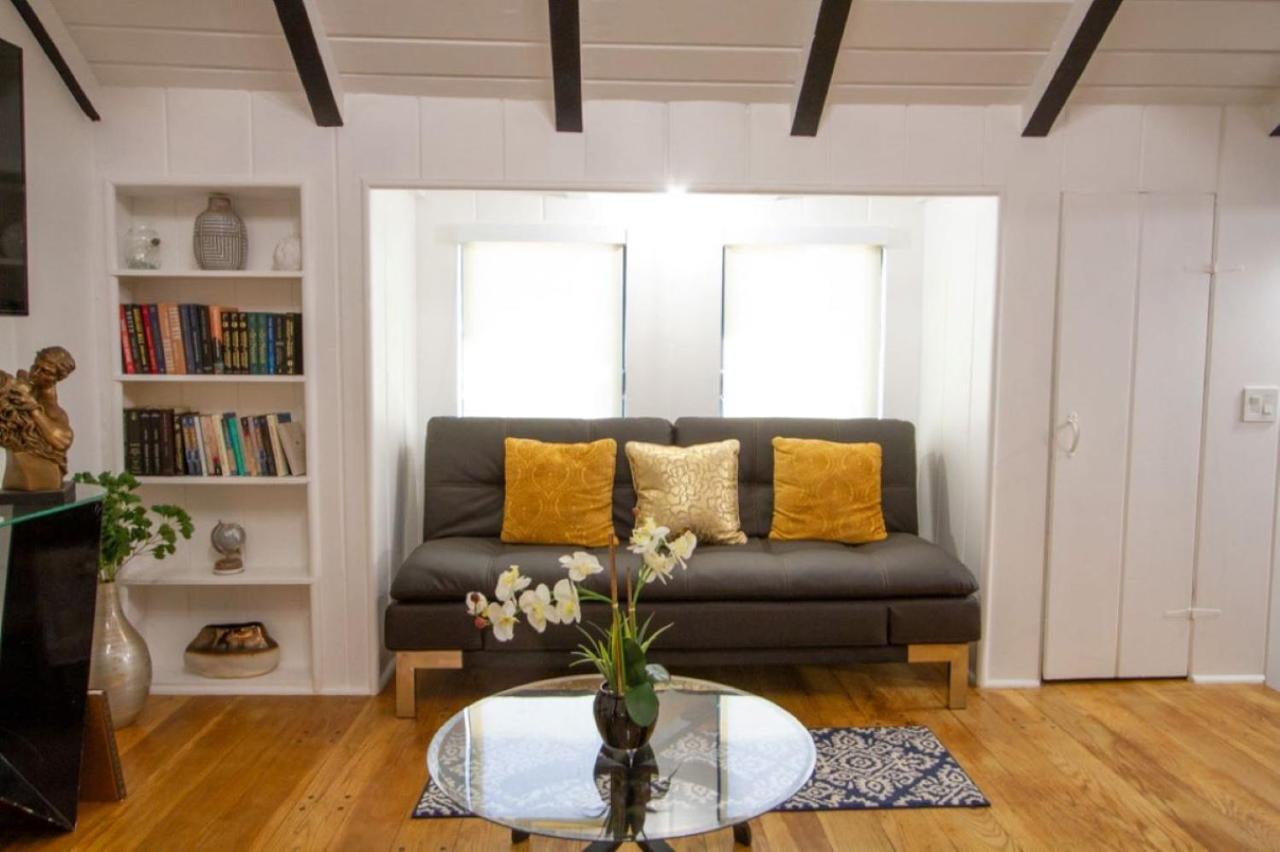 Dreamy Farmhouse In Studio City Лос Анджелис Екстериор снимка