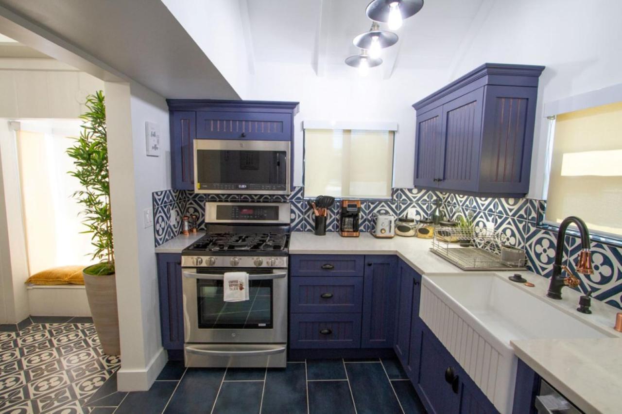 Dreamy Farmhouse In Studio City Лос Анджелис Екстериор снимка